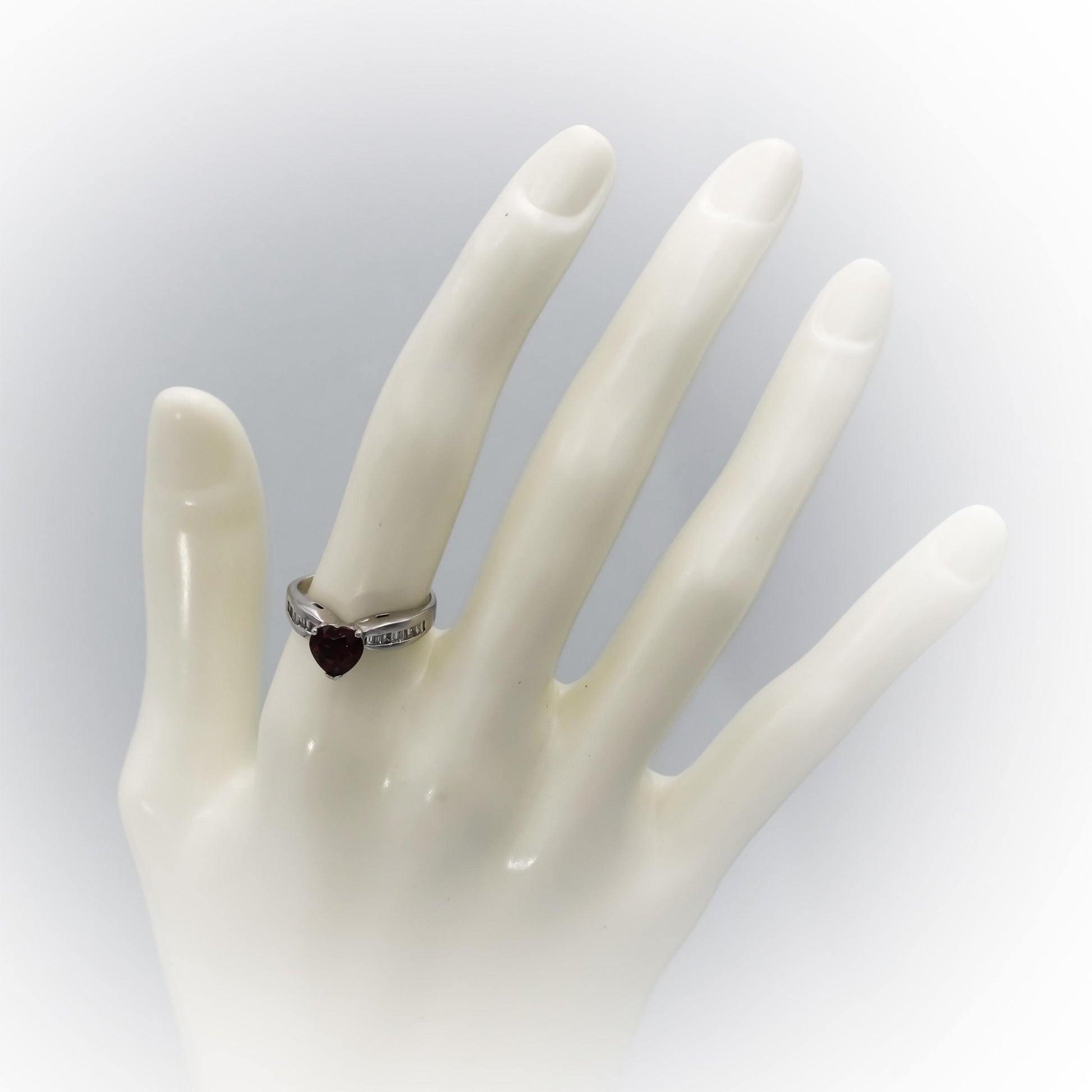 14k White Gold VS Baguette Diamond Heart Cut Garnet Cocktail Ring 1.99CT Size 6