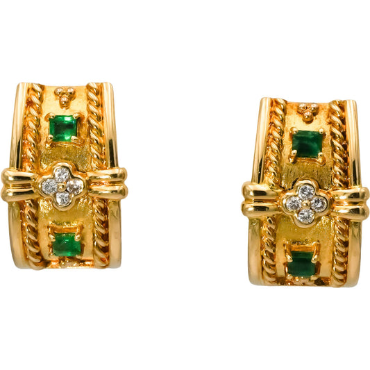18k Yellow Gold VS Diamond and Emerald Curved Earrings 0.66CT