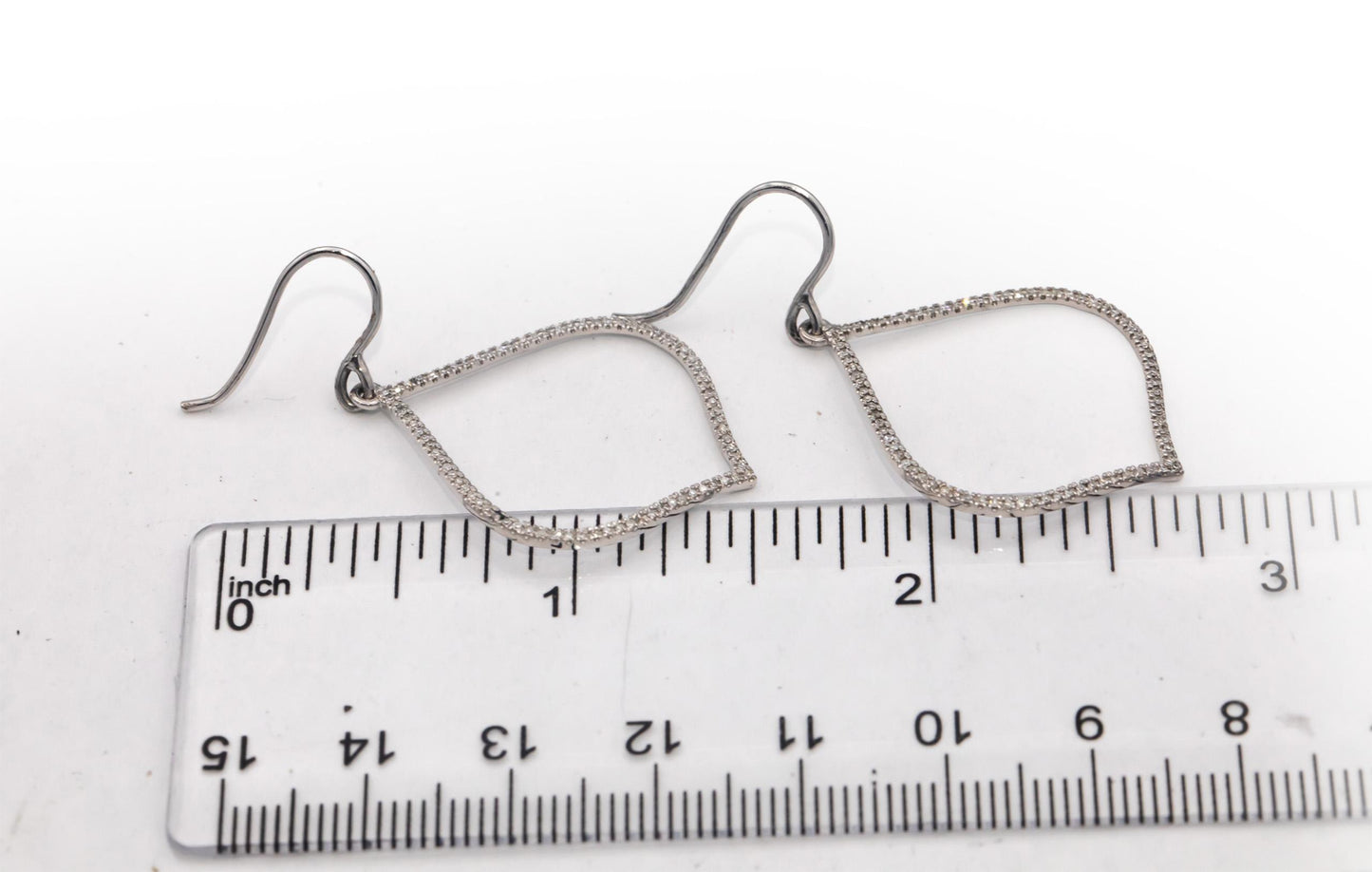 14k White Gold Round Diamond Drop Dangle Earrings 0.12CT