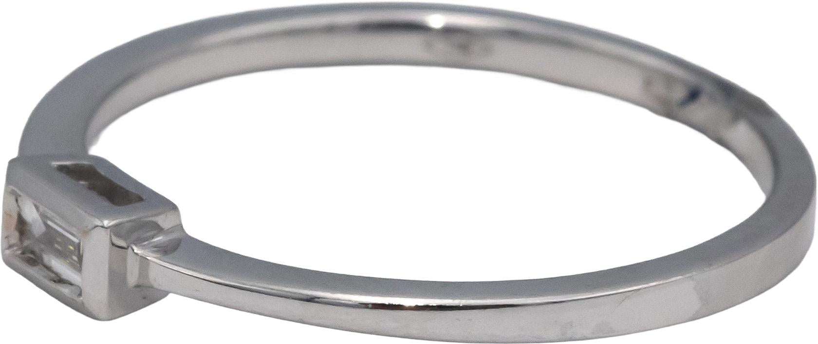 18k White Gold VS Emerald Cut Diamond Solitaire Band Ring 0.08CT Size 7