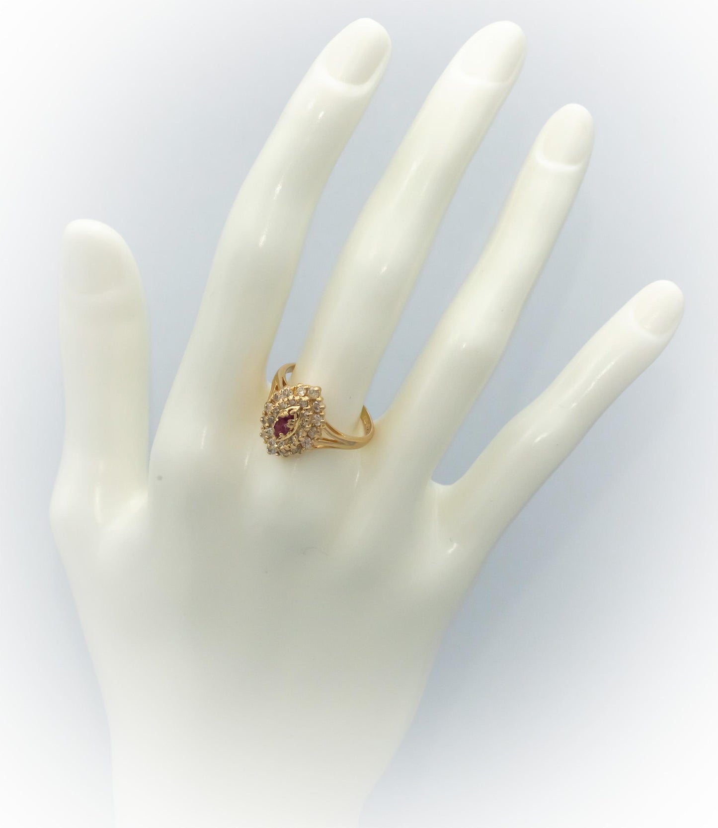 14k Yellow Gold Ruby and Diamond Cocktail Ring 0.85CTW Size 8