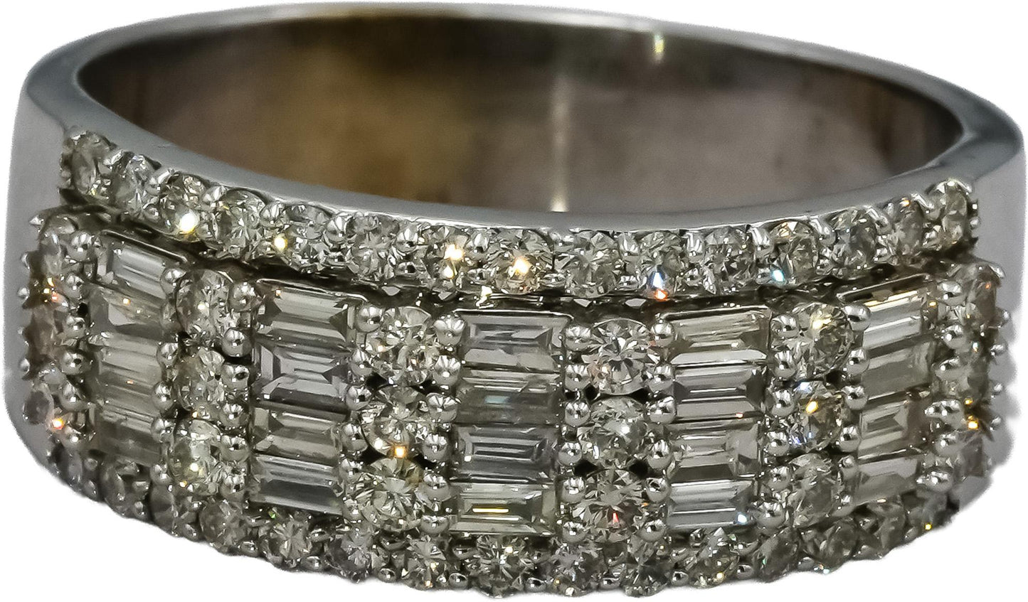 10k White Gold Round and Baguette Diamond Cluster Band Ring 1.64CT Size 11.75