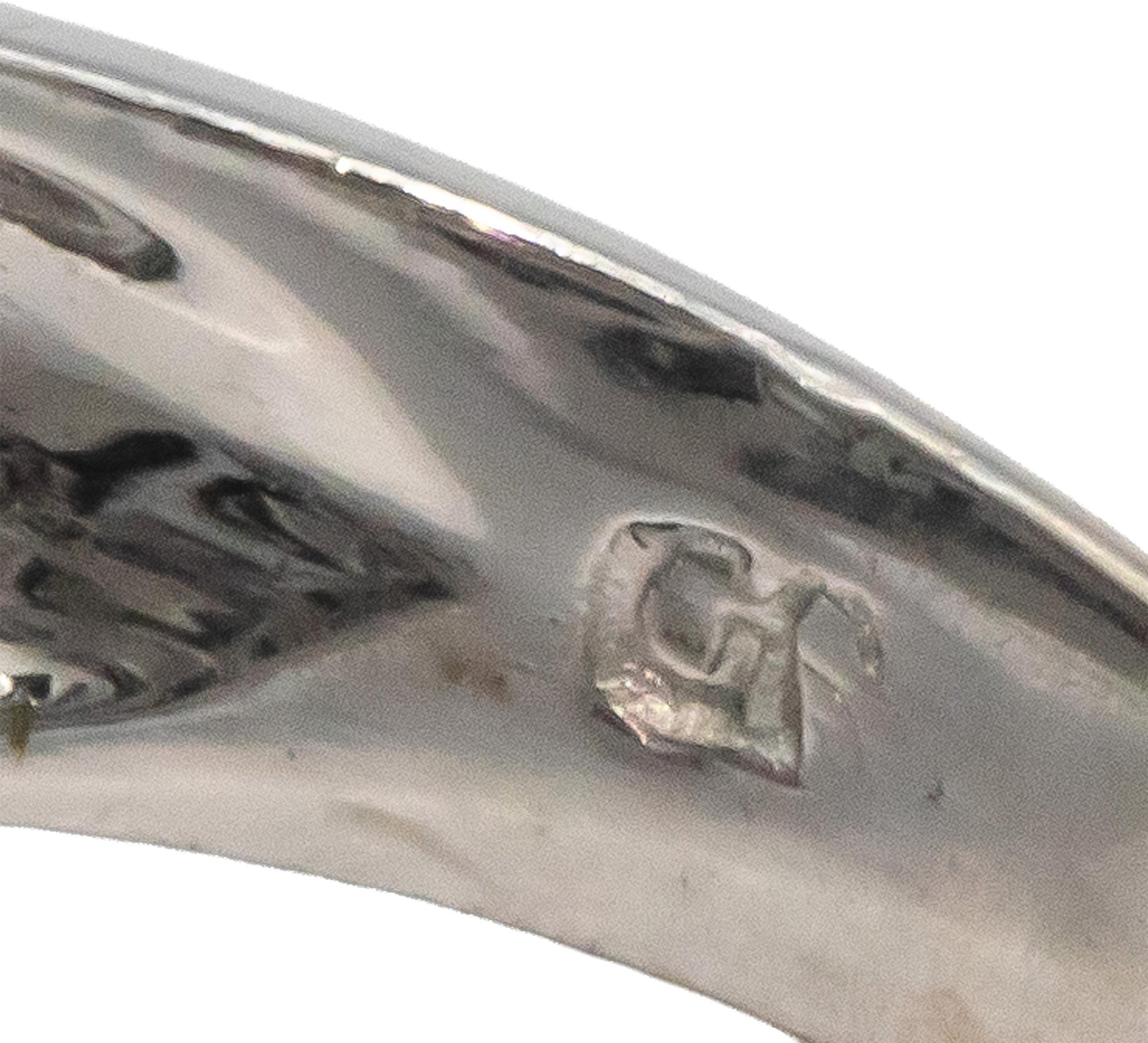 18K White Gold Diamond Dome Ribbon Band Cocktail Ring 1.0cts  Size 6.50