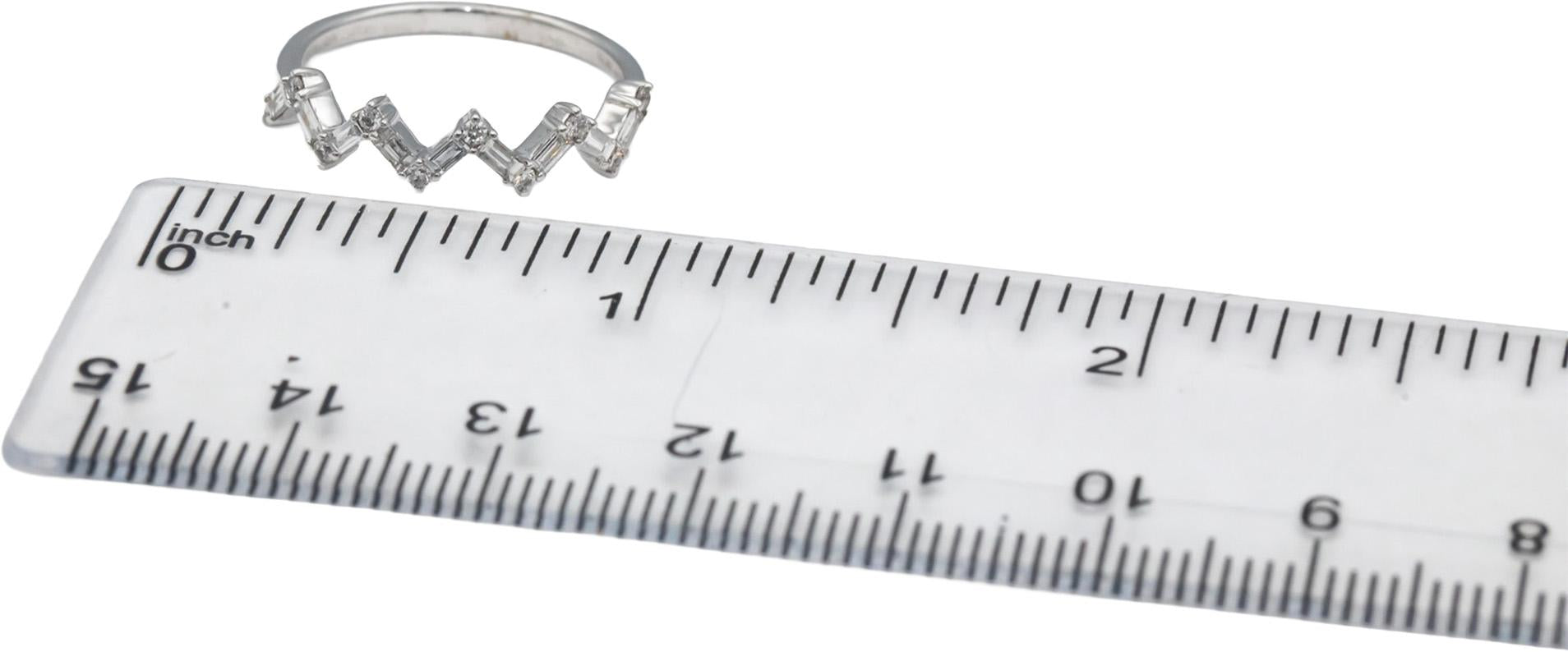 18k White Gold VS Round & Emerald Cut Diamond Zig Zag Band Ring 0.33CT Size 6.75