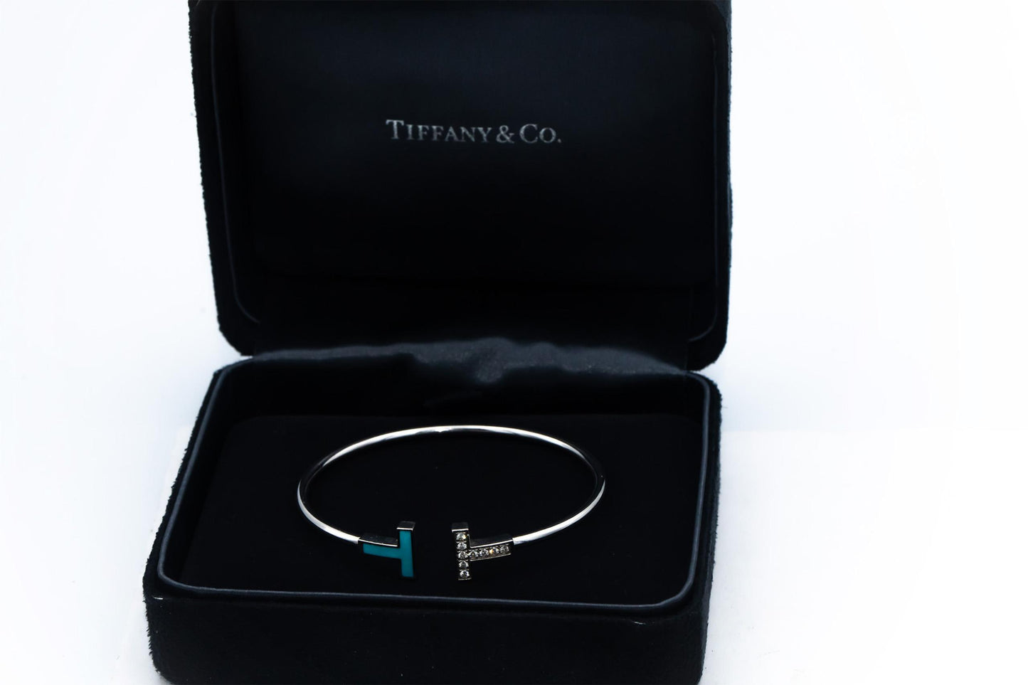 TIFFANY & CO. 18k White Gold VS Diamond & Enamel Tiffany T Bracelet .11CT $5200