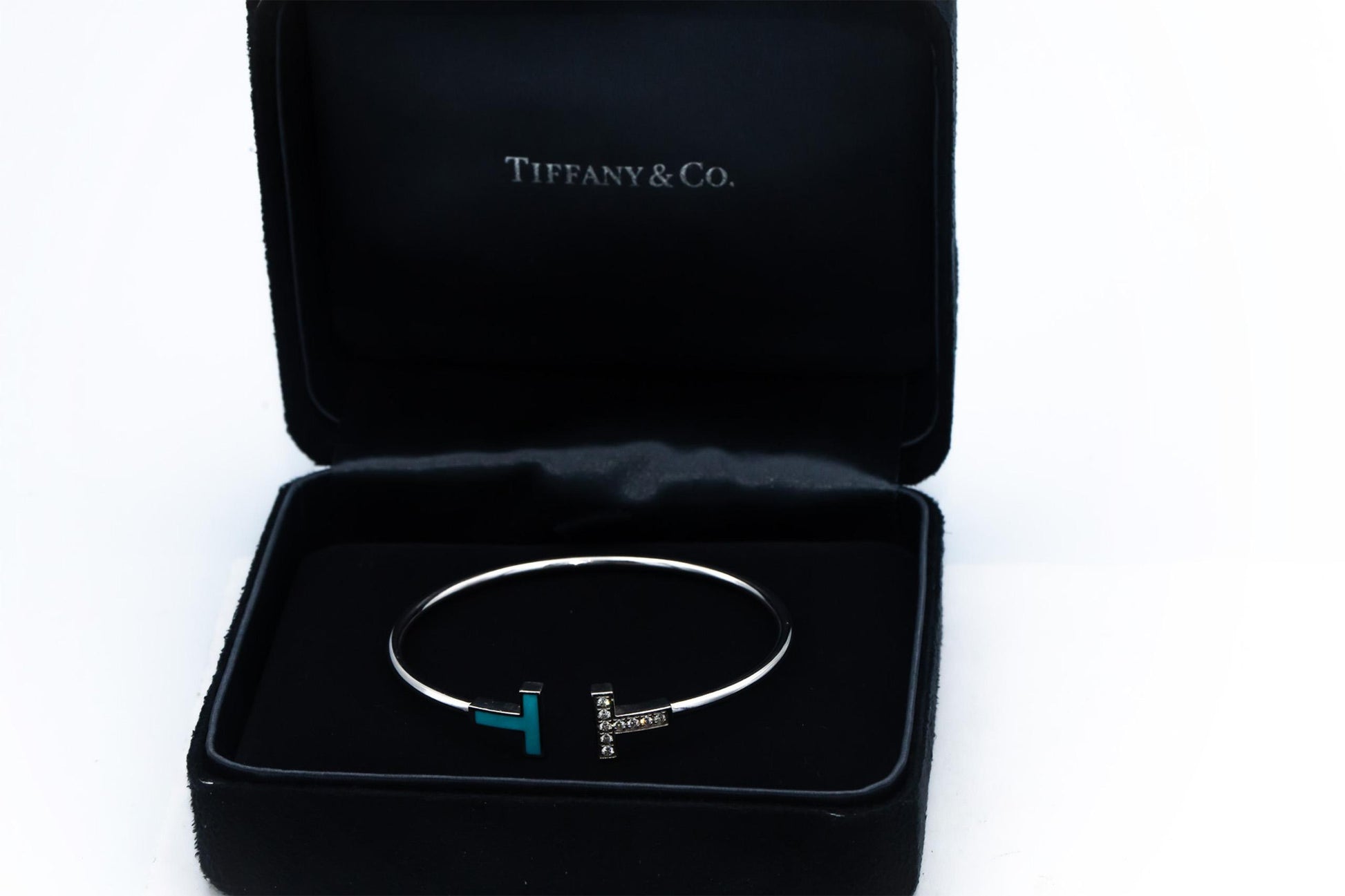 TIFFANY & CO. 18k White Gold VS Diamond & Enamel Tiffany T Bracelet .11CT $5200