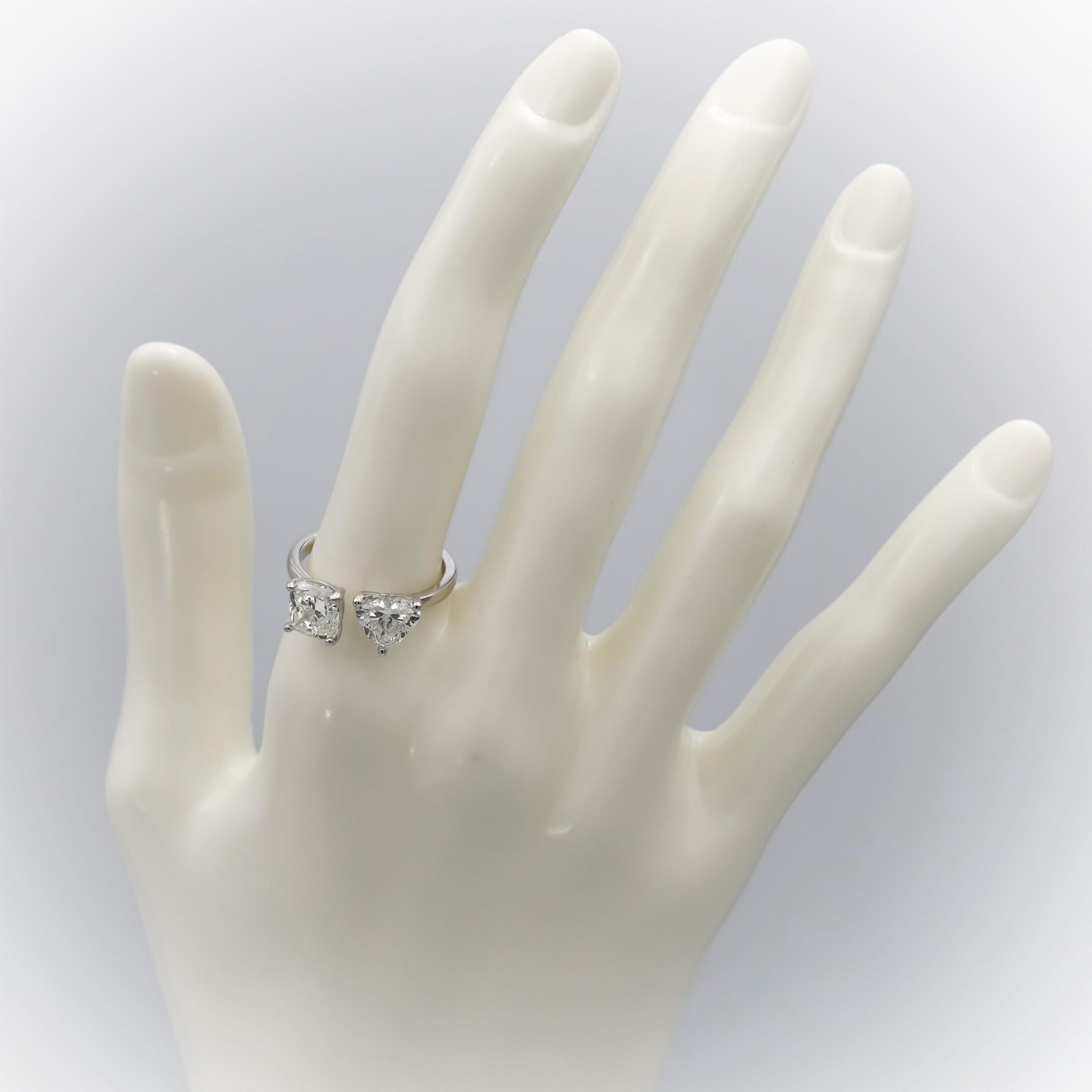 GIA Certified 18k White Gold Cushion & Heart Cut Two Stone Diamond Ring 3.21CT