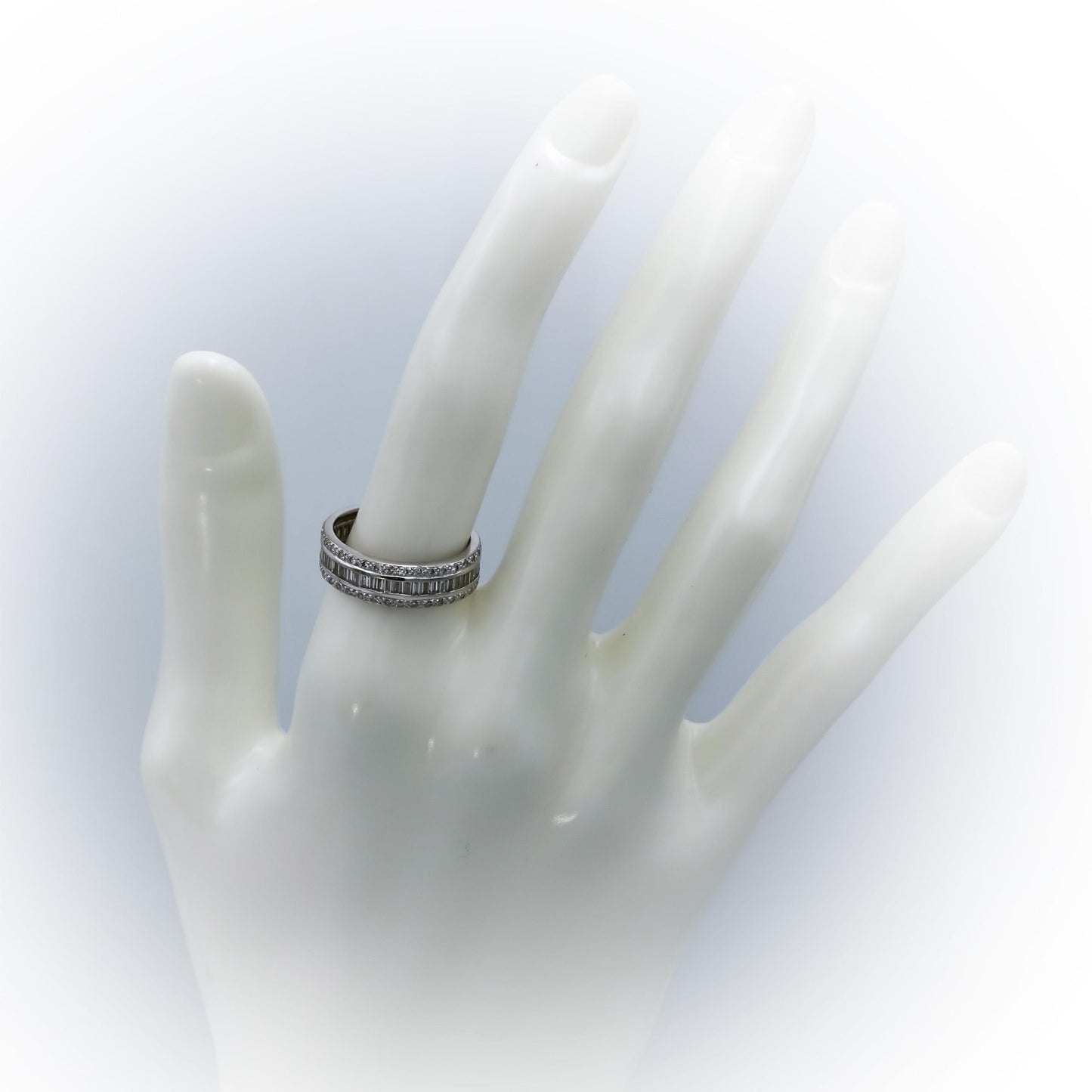18k White Gold Round and Baguette Cut Diamond Eternity Band Ring 1.50CT Size 7