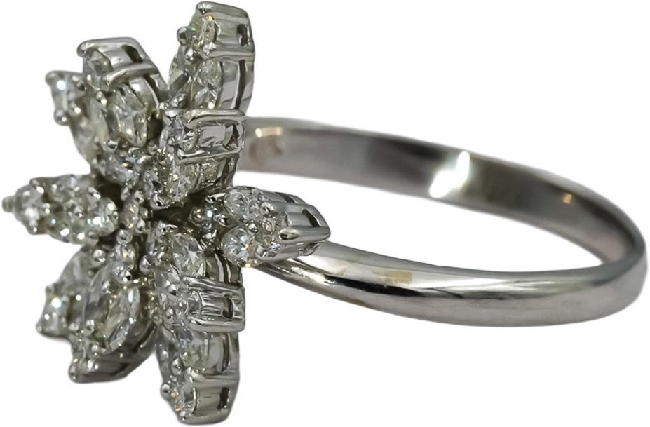 18k White Gold Round and Marquise Diamond Flower Ring 1.0CT Size 9.5