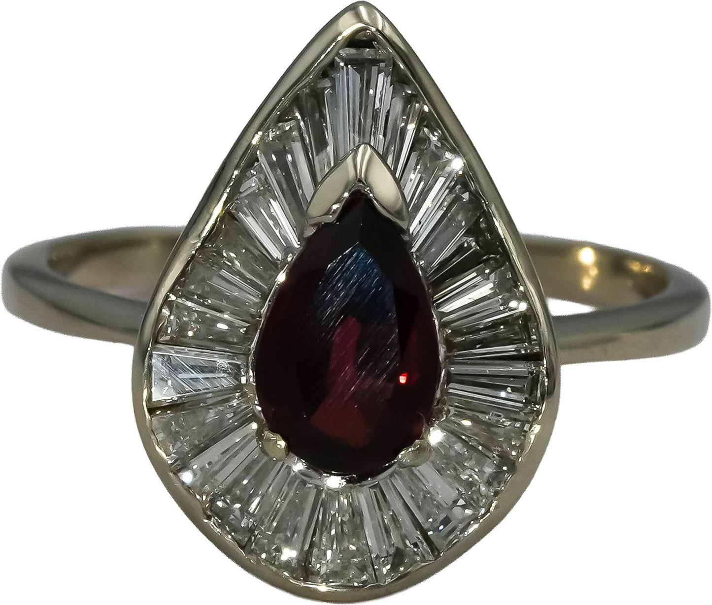 18k White Gold VS Diamond and Garnet Cocktail Ring 2.10CT Size 7.25