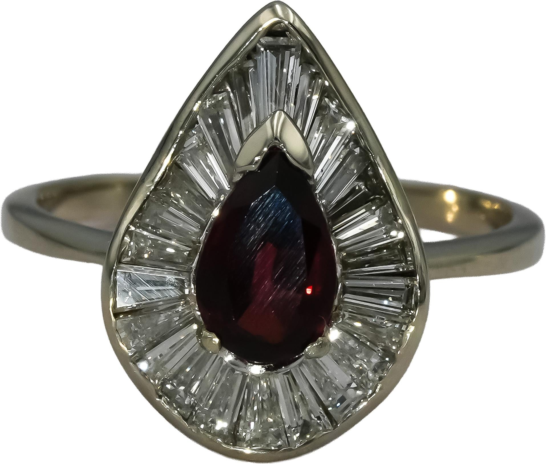 18k White Gold VS Diamond and Garnet Cocktail Ring 2.10CT Size 7.25