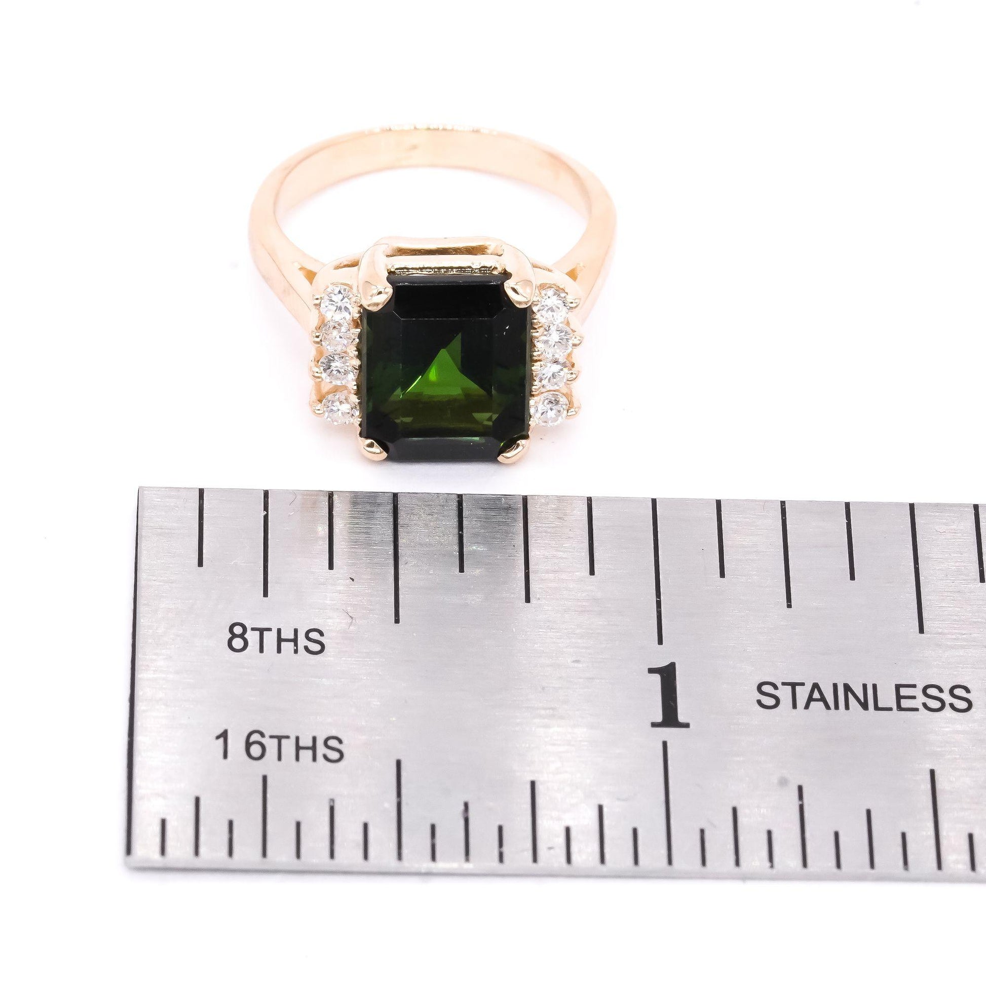 14k Yellow Gold 3.65CT VS Diamond and Green Tourmaline Cocktail Ring size 5.25