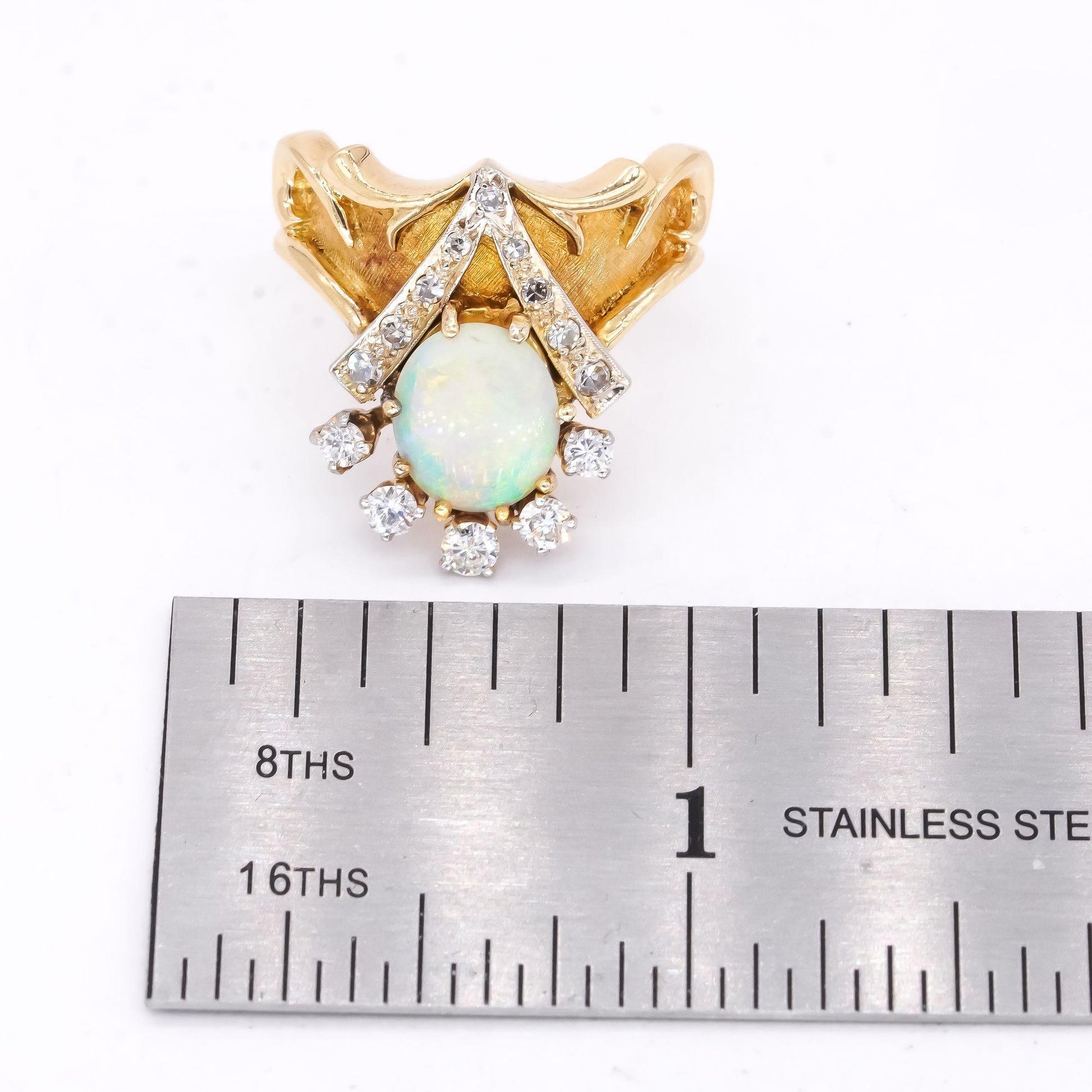 Vintage 18k Yellow Gold 1.47CT VS Diamond and Opal Cocktail Ring size 6.5