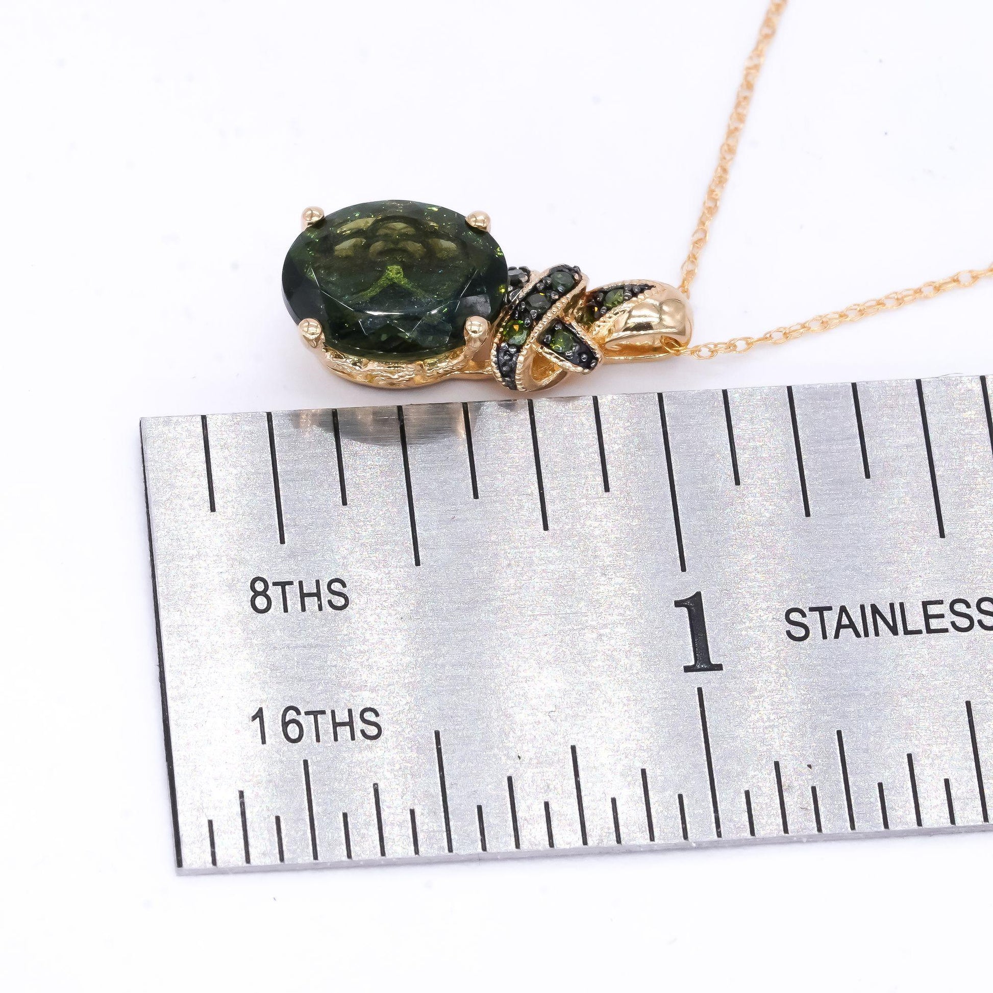 10k Yellow Gold Jewelry 1.50CT Green Diopside Drop Pendant Necklace