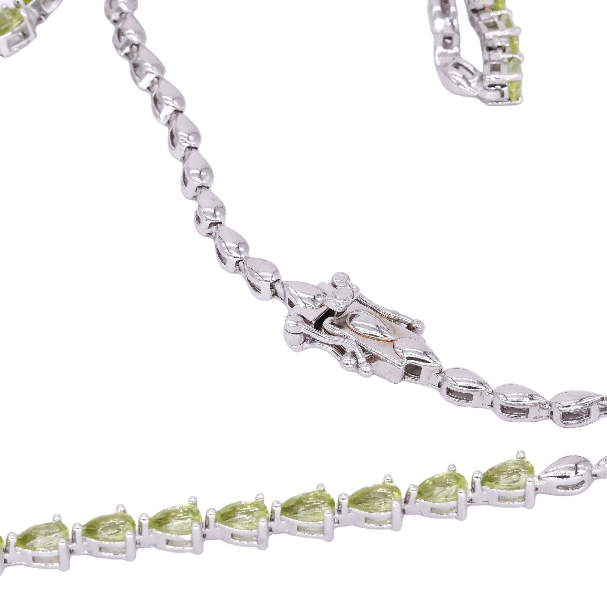 Sterling Silver 10.0ct Peridot Fancy Formal V Style Necklace