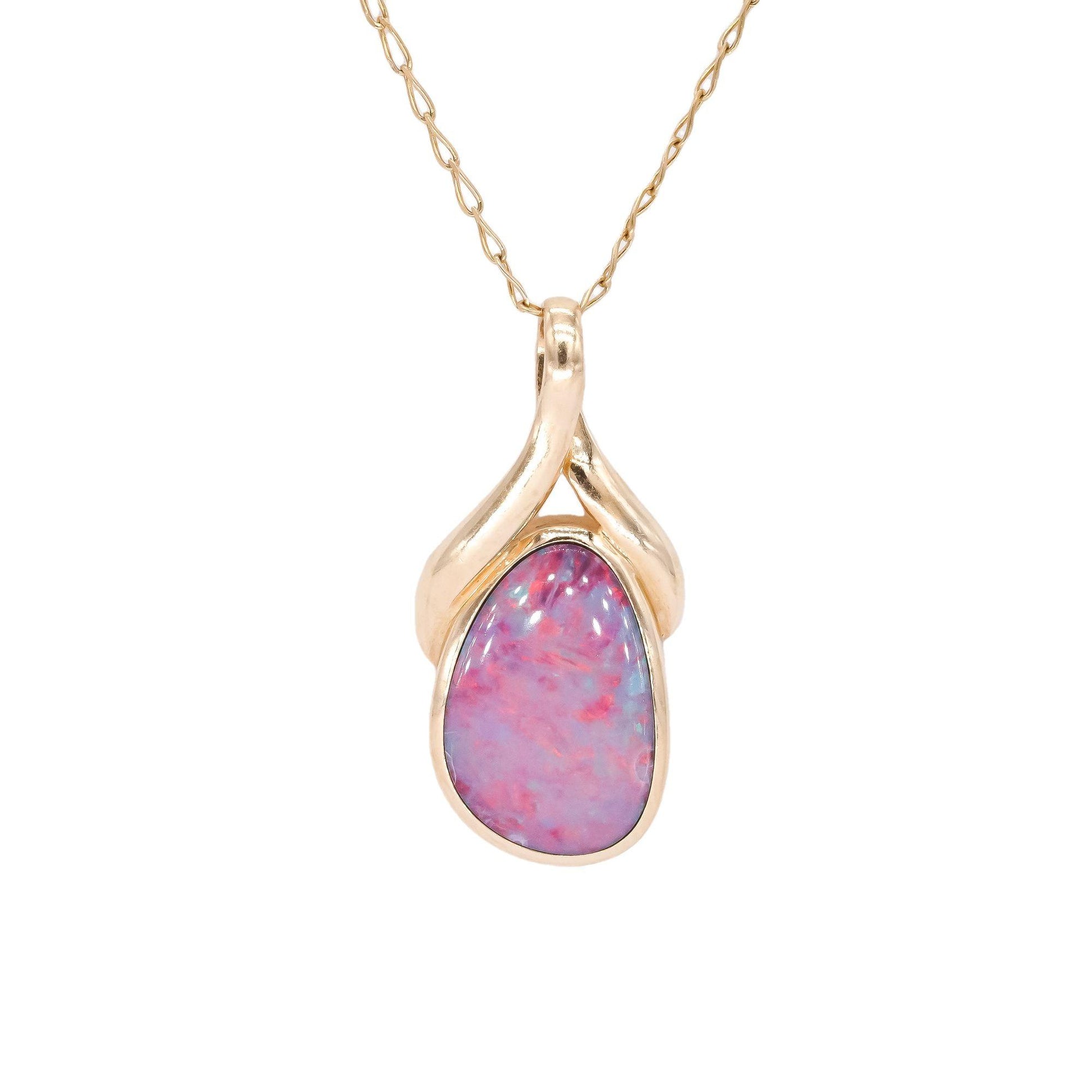 14k Yellow Gold 14.2 x 9.0mm Oblong Fiery Opal Solitaire Pendant Necklace