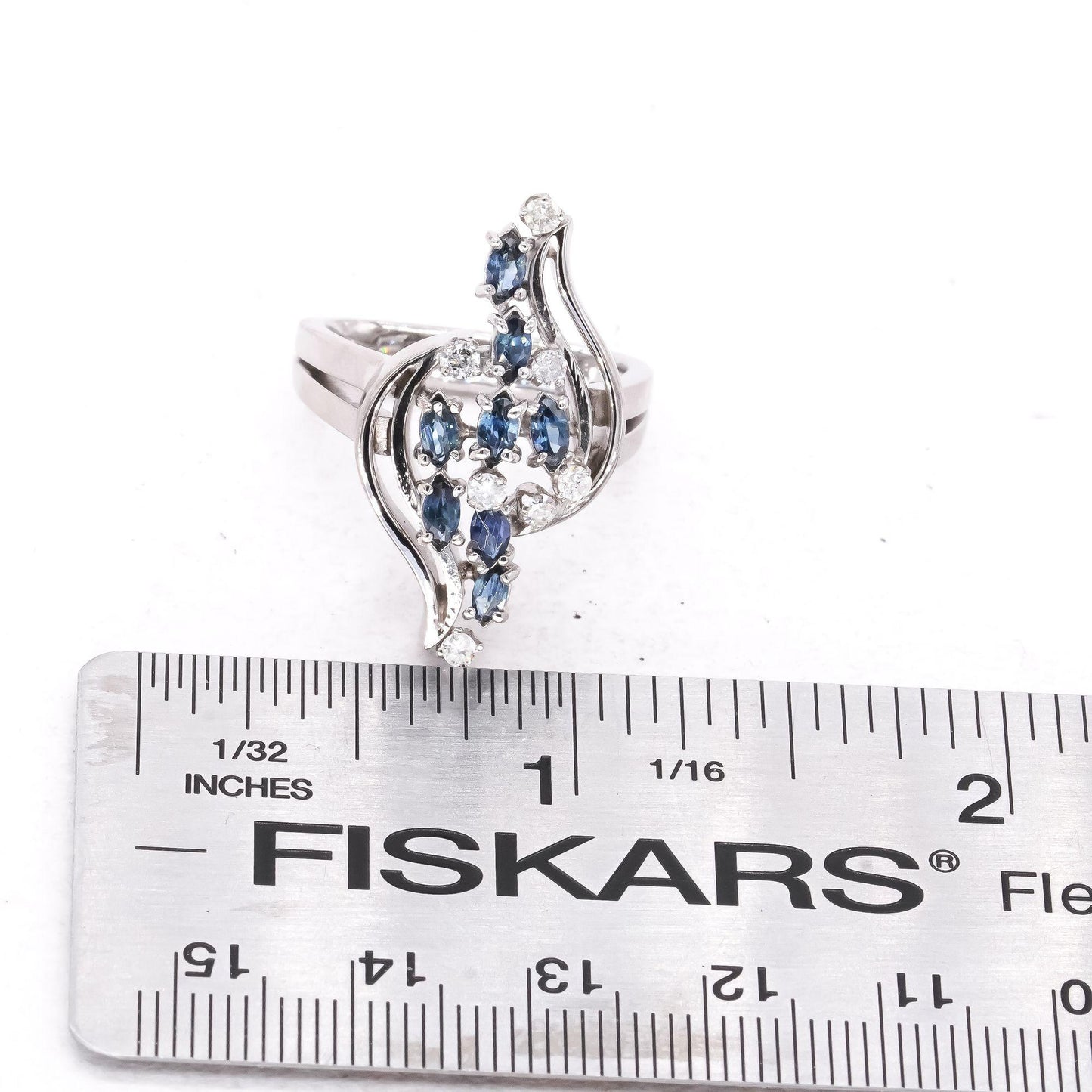 18k White Gold 0.65CT Diamond & Sapphire Marquise Shaped Ring size 5.5