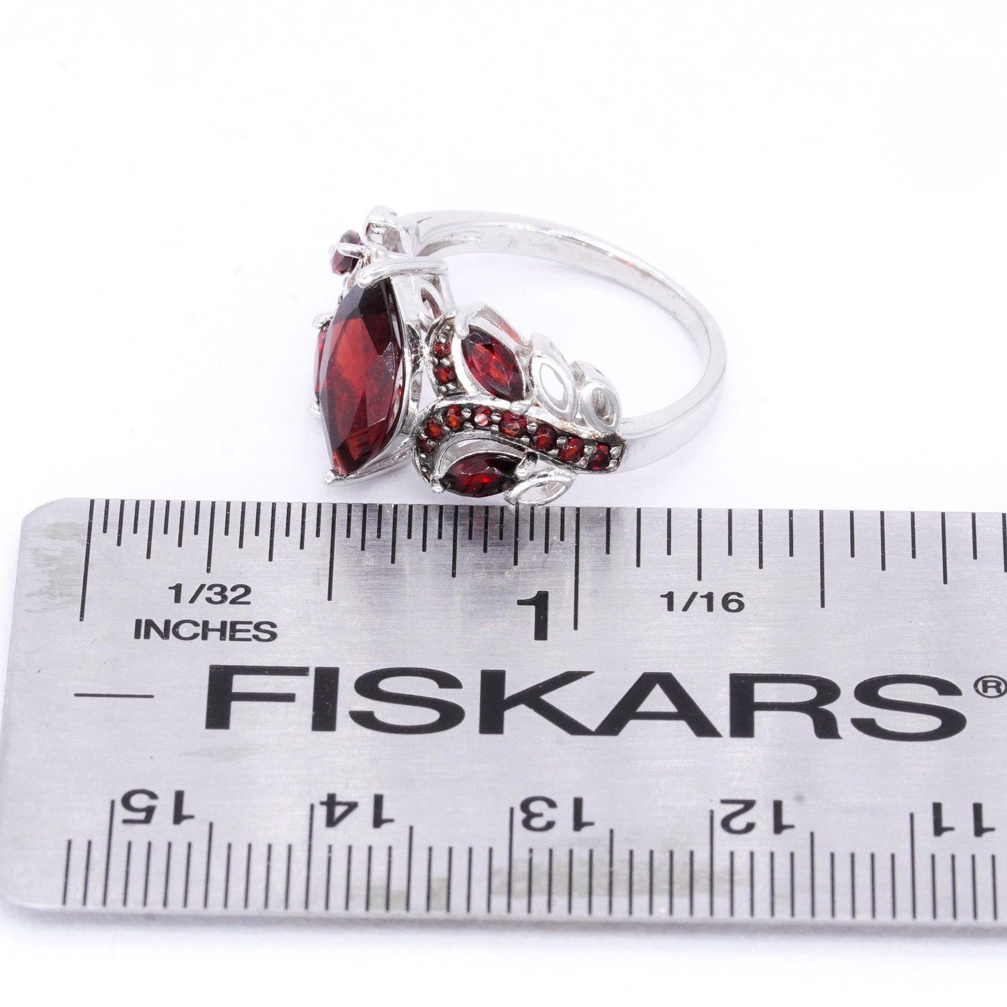 Sterling Silver 2.0CT Synthetic Garnet Cocktail Ring size 6.25