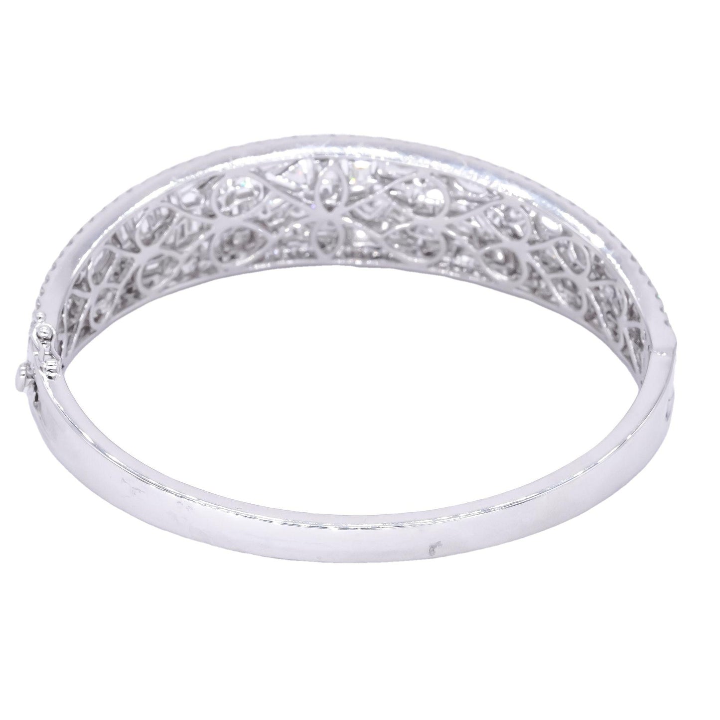 18k White Gold 9.69CT Diamond Assorted Cut Bangle Bracelet