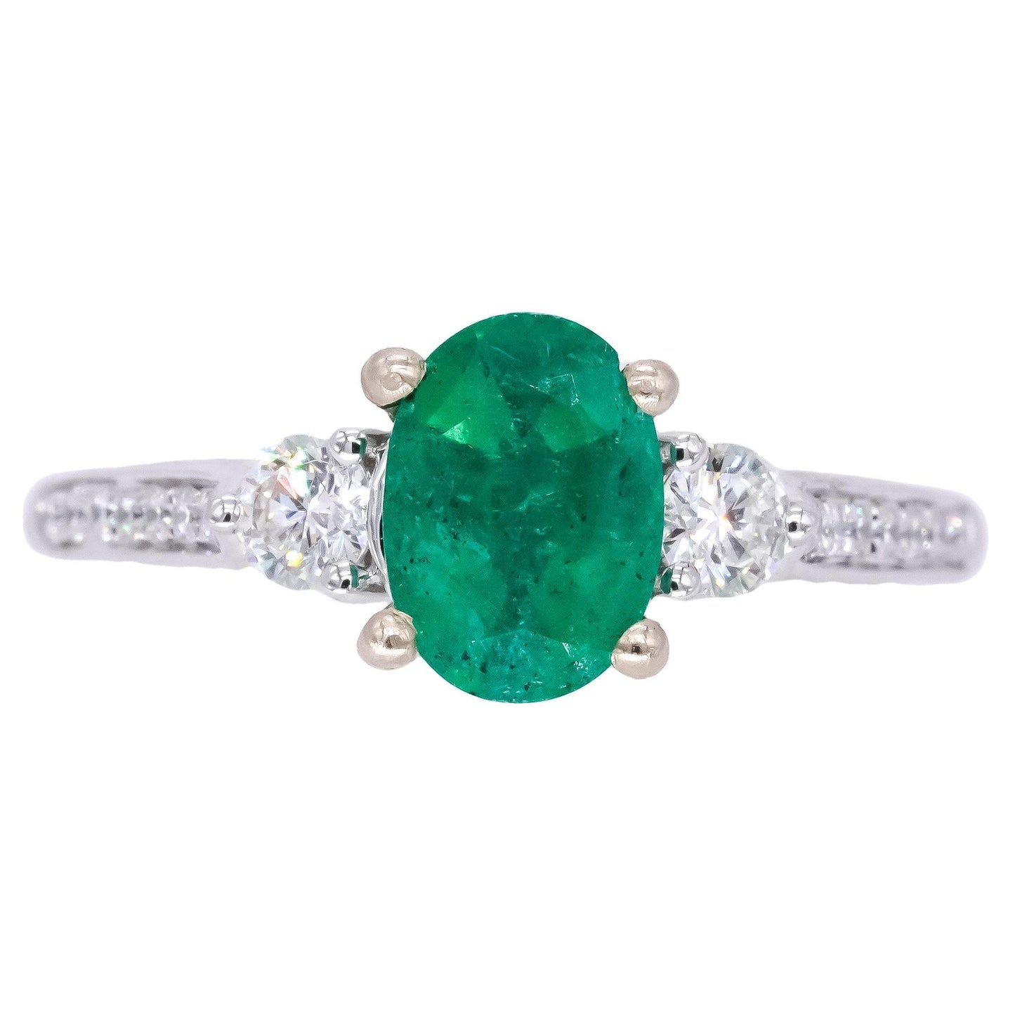 18k White Gold 1.33CT VS Diamond & Emerald Gallery Ring size 6.75