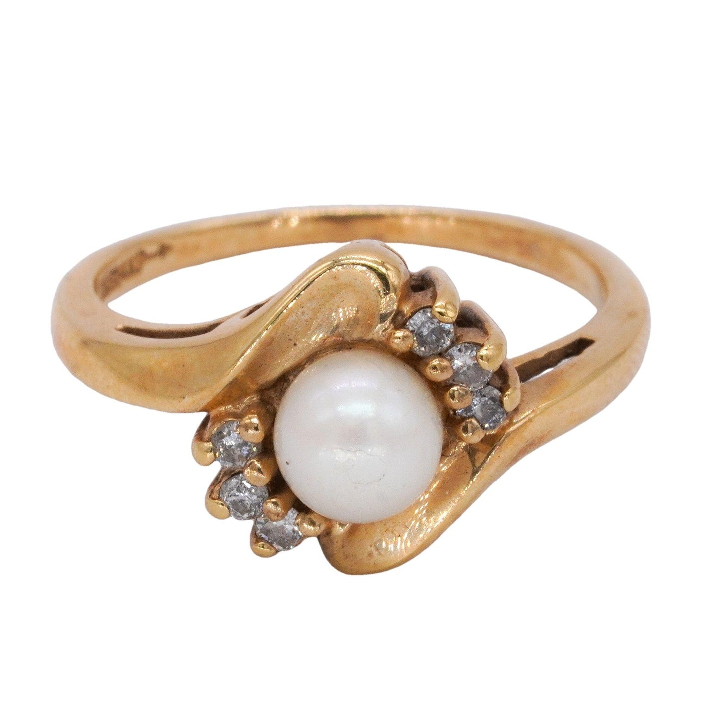 14k Yellow Gold 0.06CT Diamond and Pearl Cocktail Ring Size 6.25