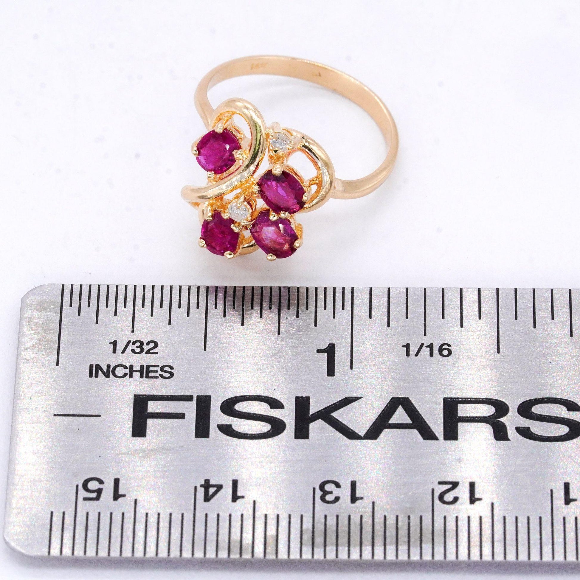 14k Yellow Gold 0.04CT Diamond and Synthetic Ruby Floral Ring Size 7