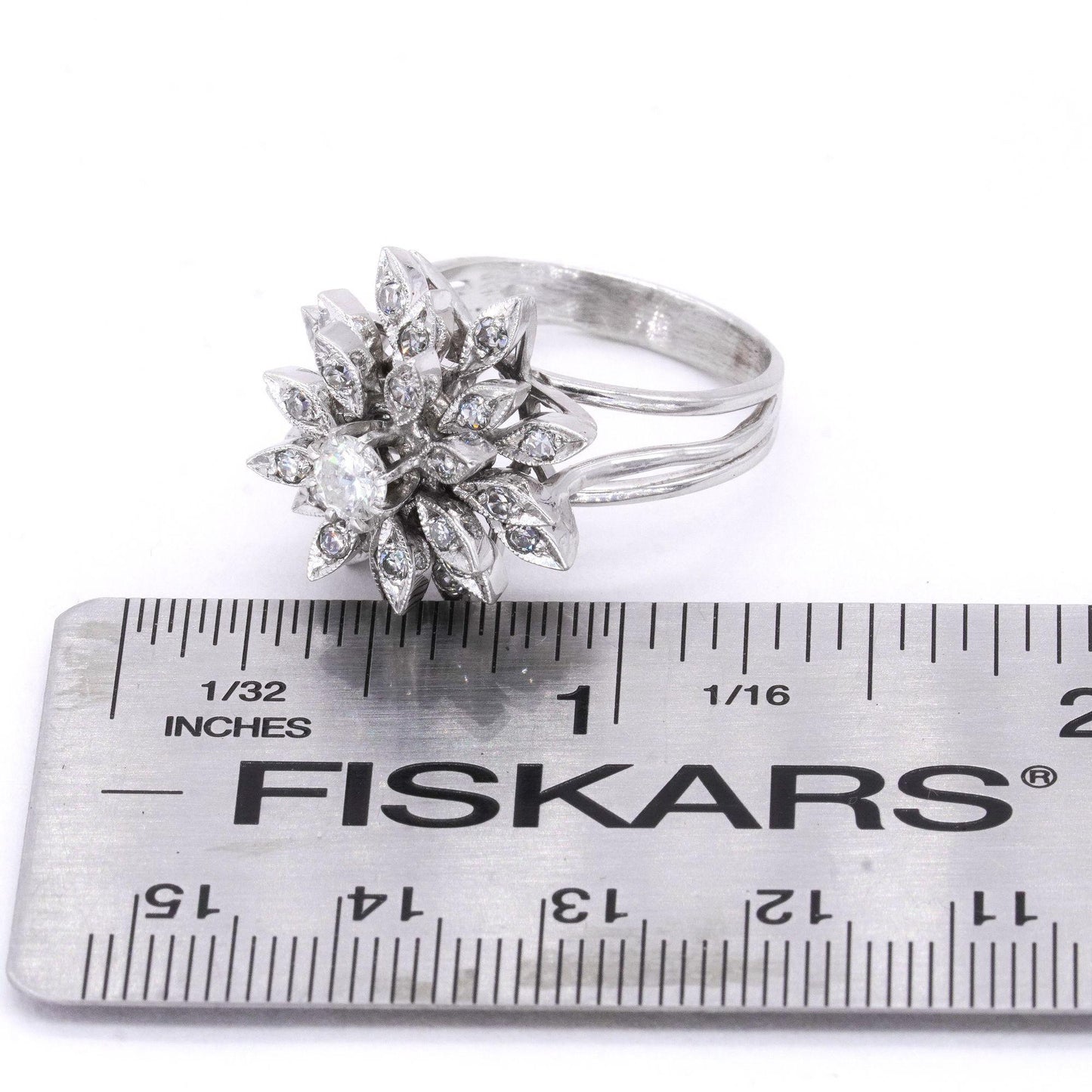 14k White Gold .50CT Diamond Flower Cluster Ring Size 8.5 w/ 0.25CT Center