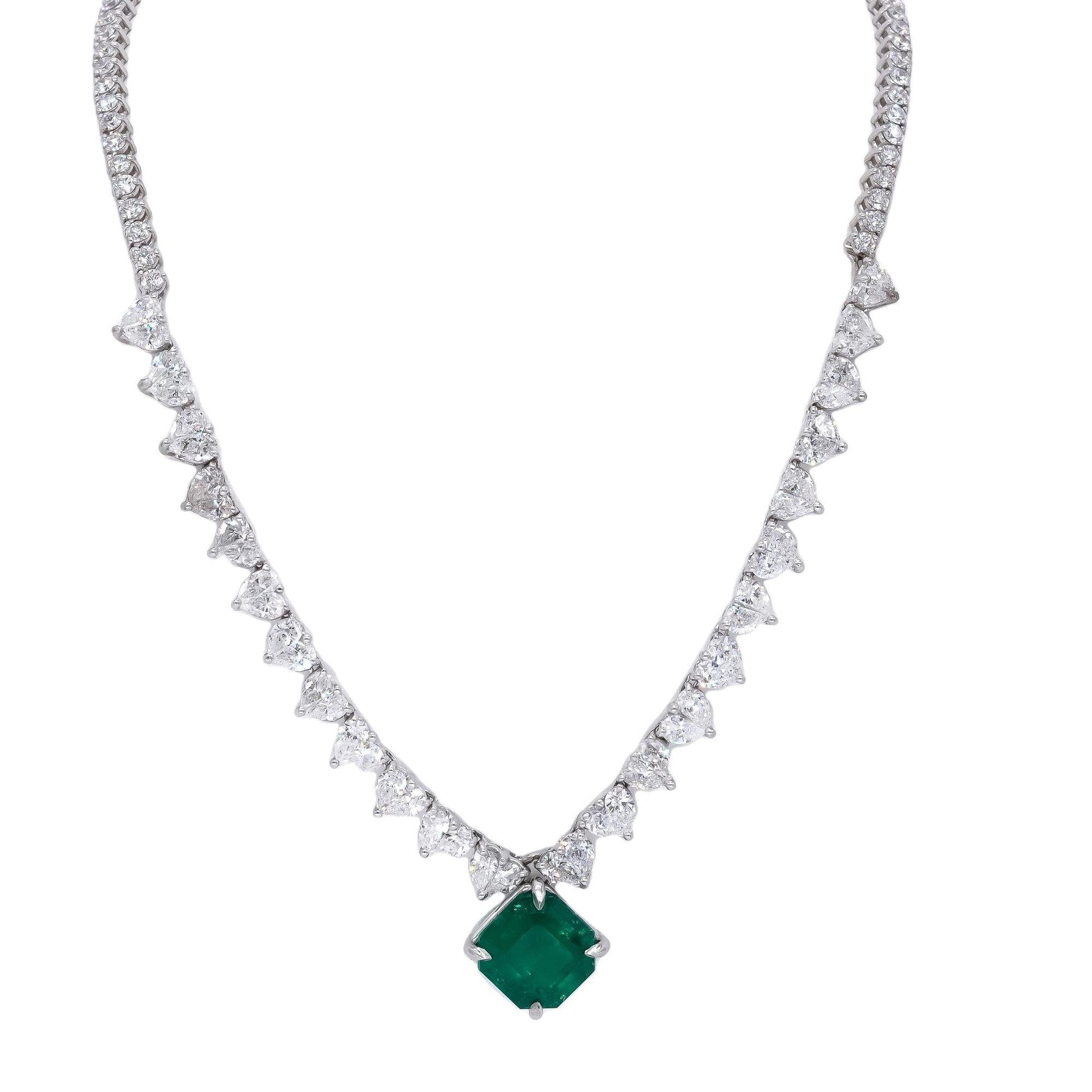 18k White Gold 24.07ct VS Diamond & Colombian Emerald Formal Necklace