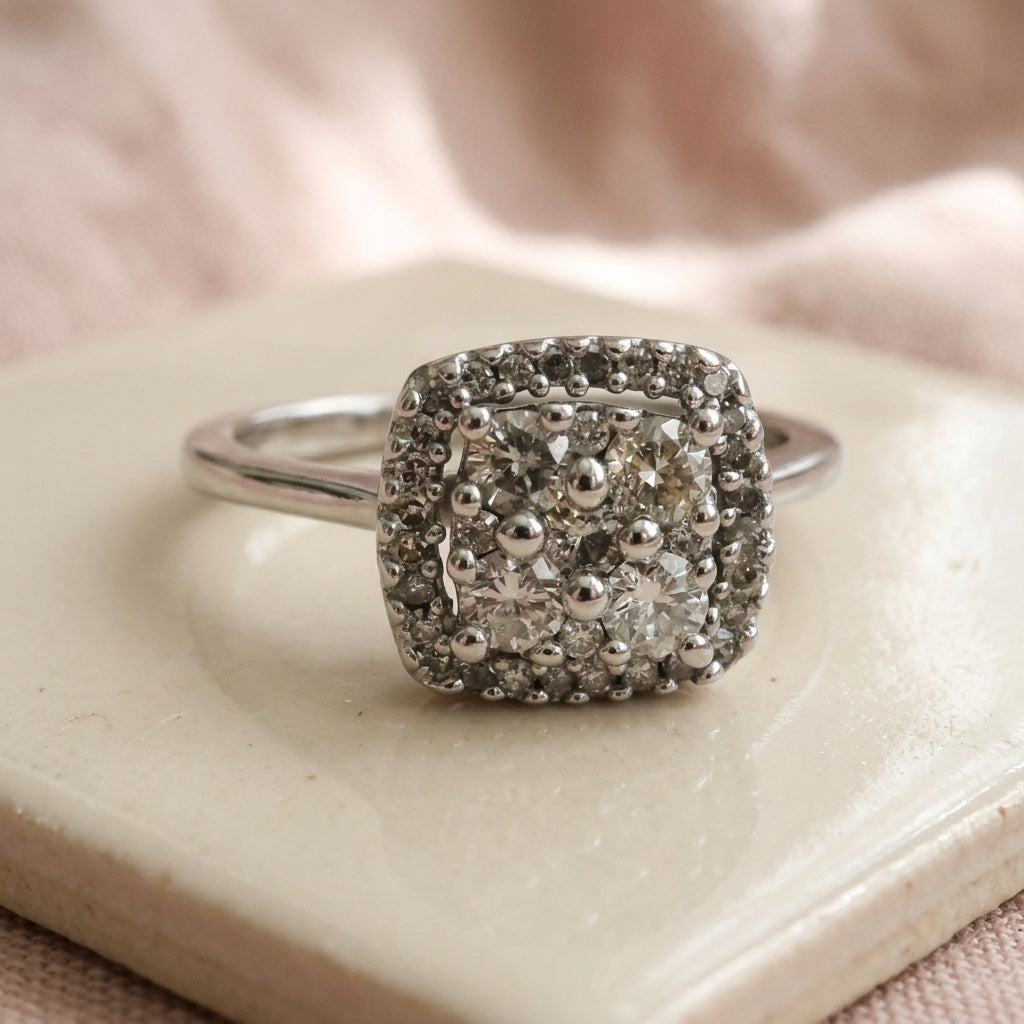 10k White Gold Round Diamond Cluster Cocktail Ring 0.50CT Size 6