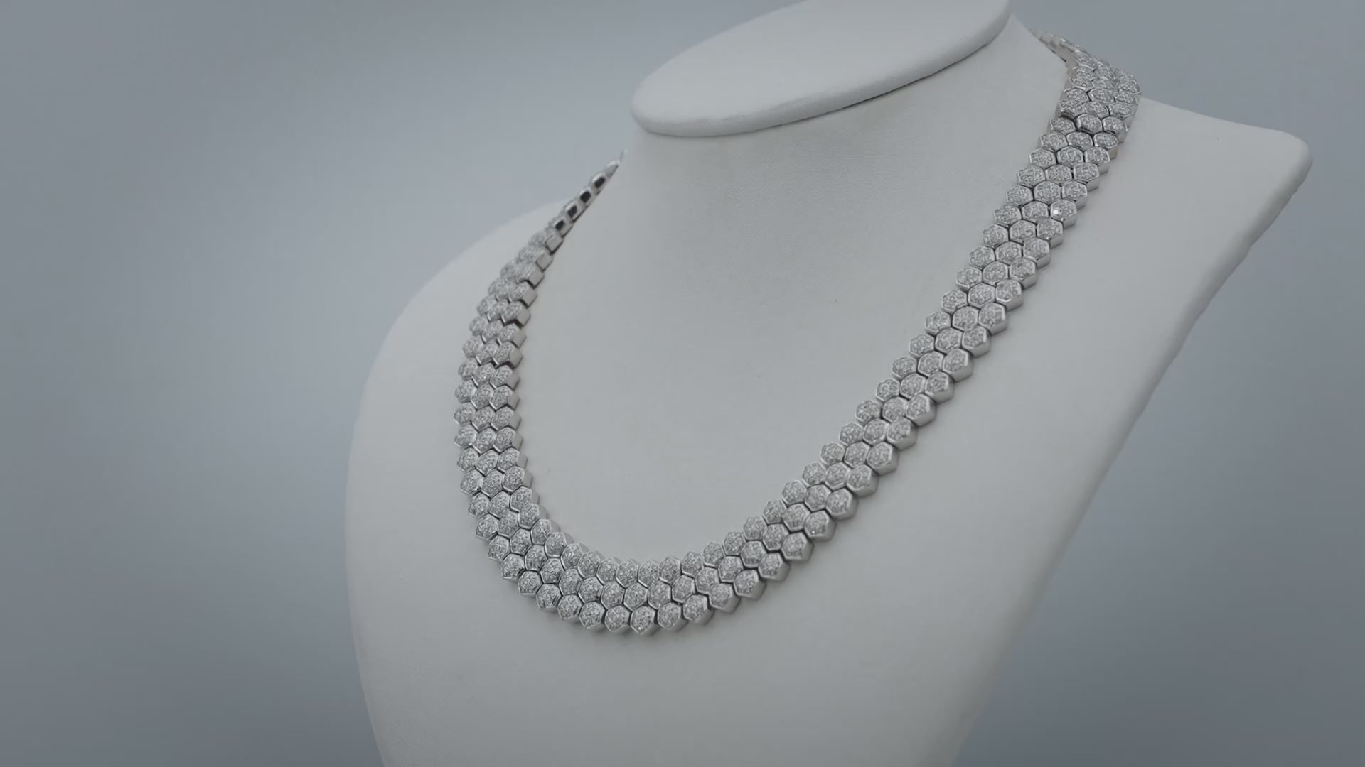 18k White Gold Round Diamond Hexagon Link 14.5mm Wide Necklace 9.0CT