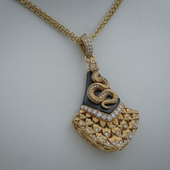 CARRERA Y CARRERA 18k Gold Diamond Onyx Sapphire Abanico Necklace 21.75CT $37500