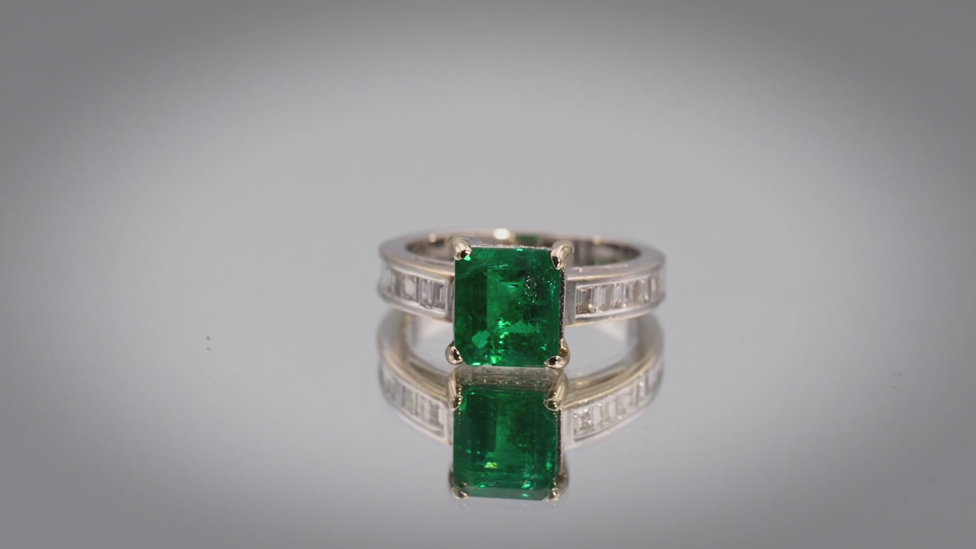 GIA Certified 18k White Gold Zambia Emerald Diamond Cocktail Ring 2.69 Size 5.5