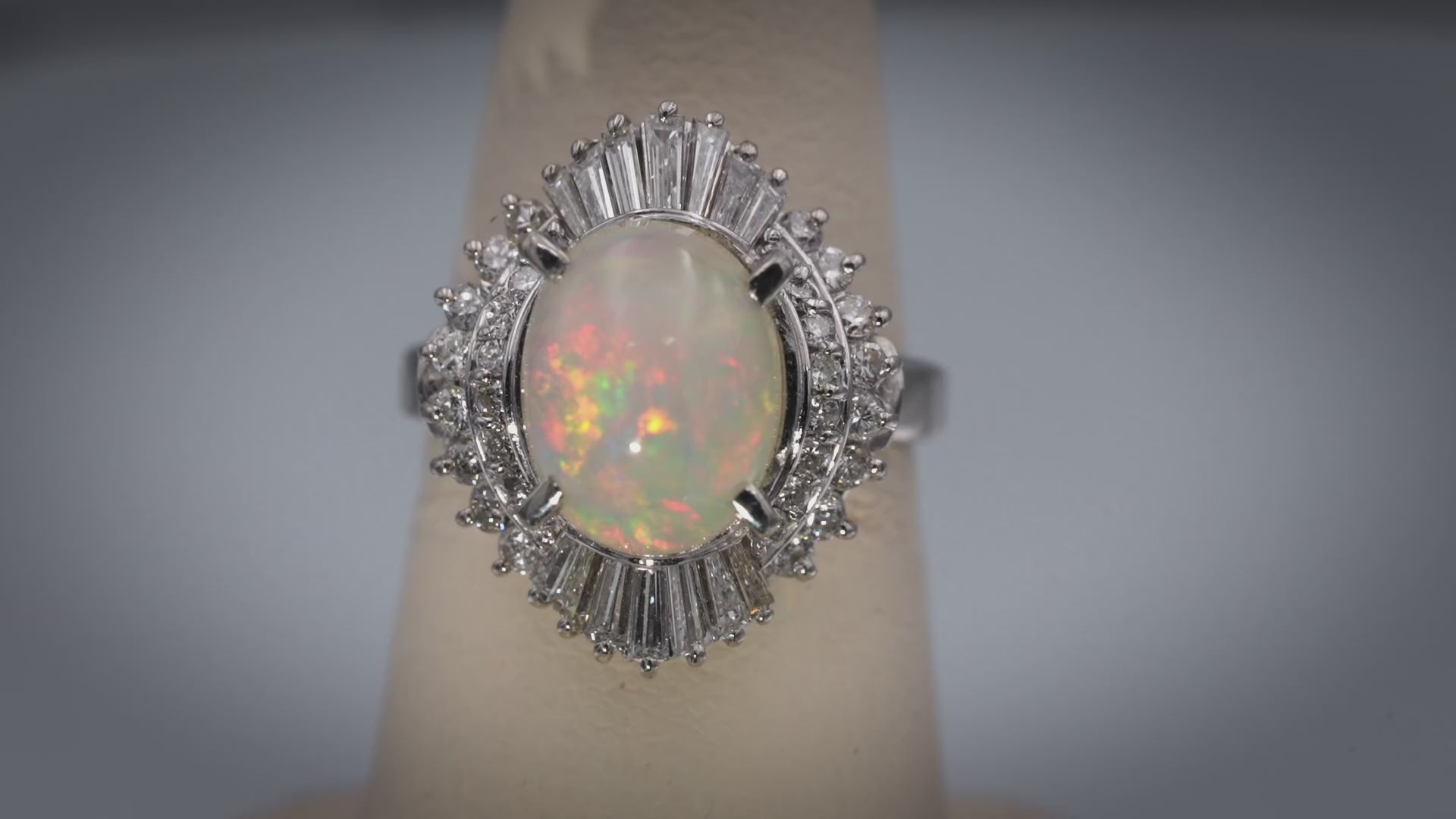 Platinum VS Diamond and Cabochon Opal Cocktail Ring 3.30CTW Size 6.25