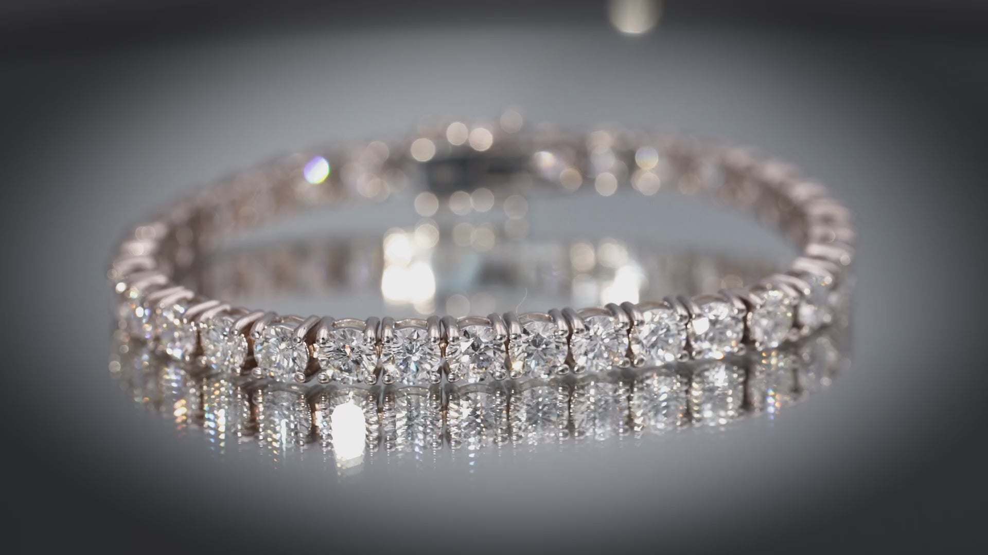 GIA 18k White Gold VS1-SI1/D-H Diamond Tennis Bracelet 13.94CT 34 Stones