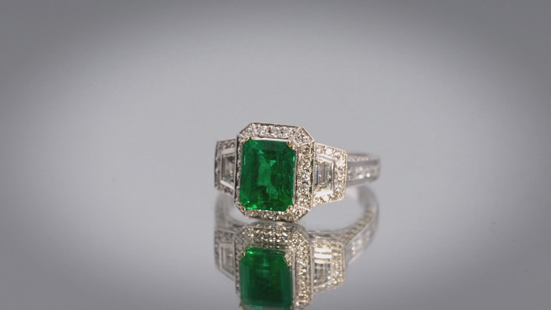 GIA Certified 18k White Gold Zambia Emerald & Diamond Cocktail Ring 2.34CT